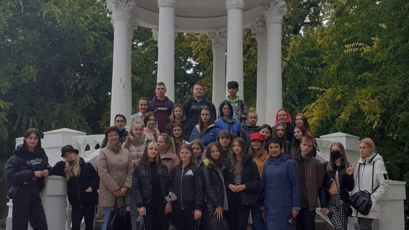 Нова Каховка- місто тисячі джерел і кам ‘ яних Вишиванок